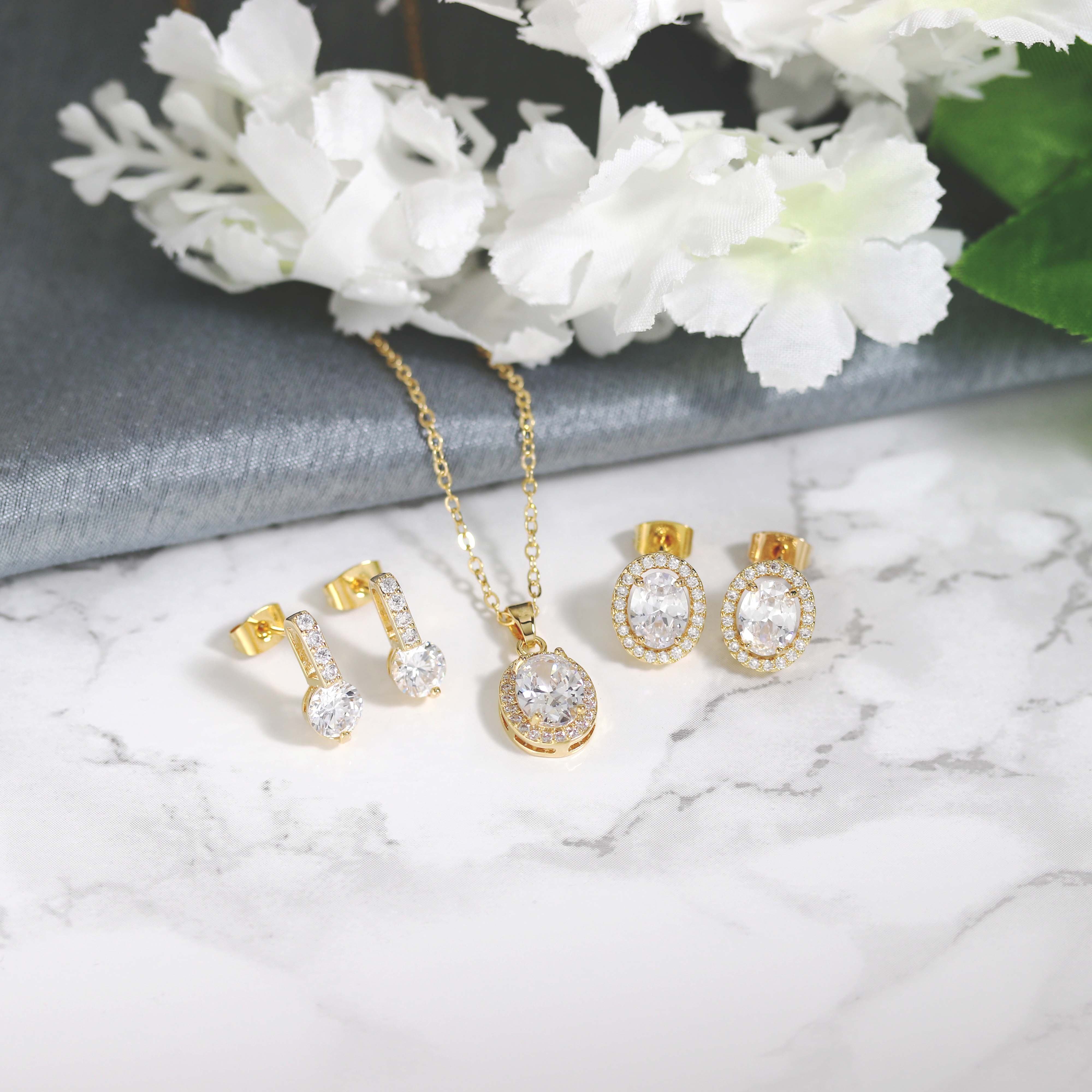 Oval Elegance Earrings and Necklace Set